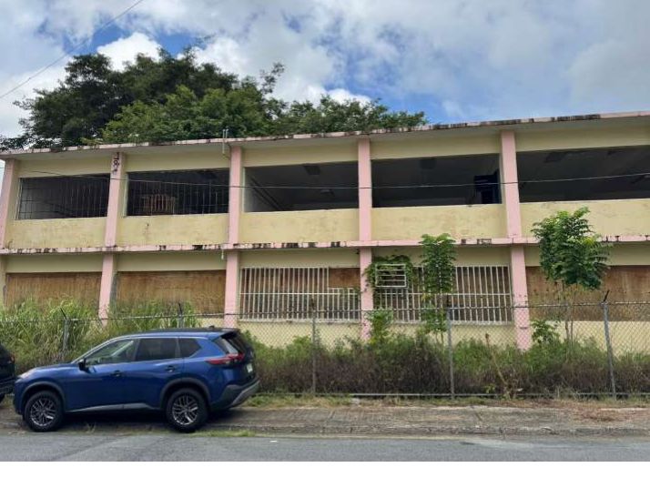 Escuela abandonada — estado actual